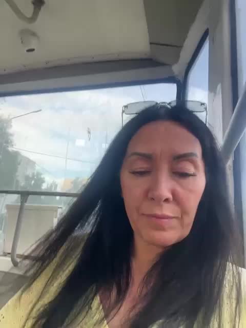 Karolina_Milf Live Sex June 12, 2026