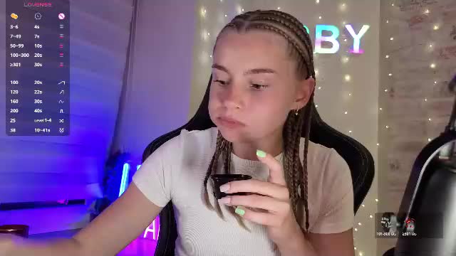 roxxxie_reid Live Sex June 12, 2026