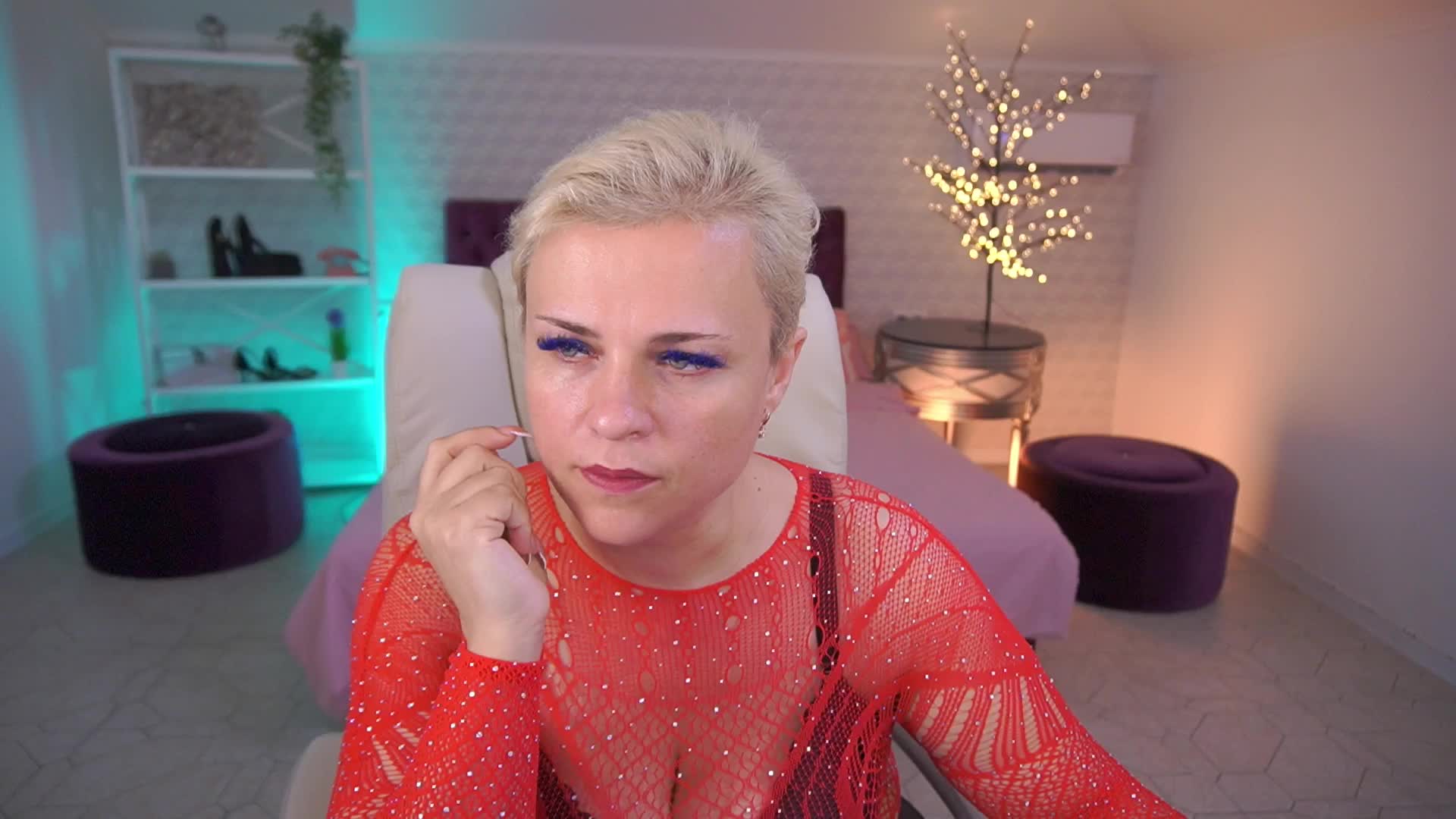 CrystalVibe Live Sex June 12, 2026