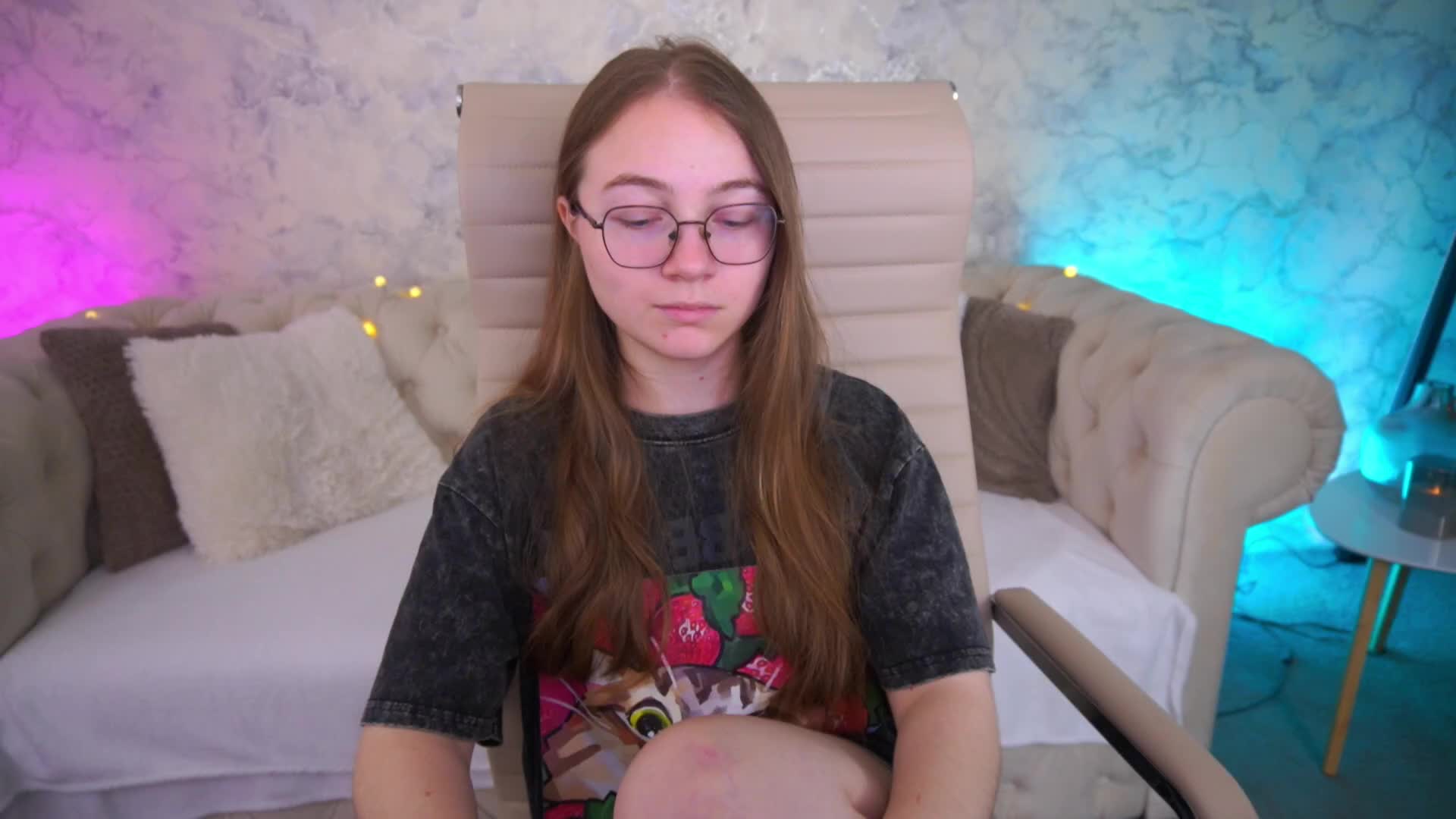ArrinaWairr Live Sex June 13, 2026
