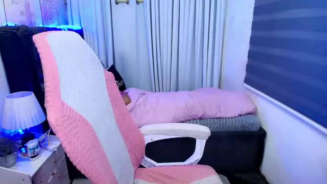 fuckingnaughtyjayde Live Sex June 13, 2026