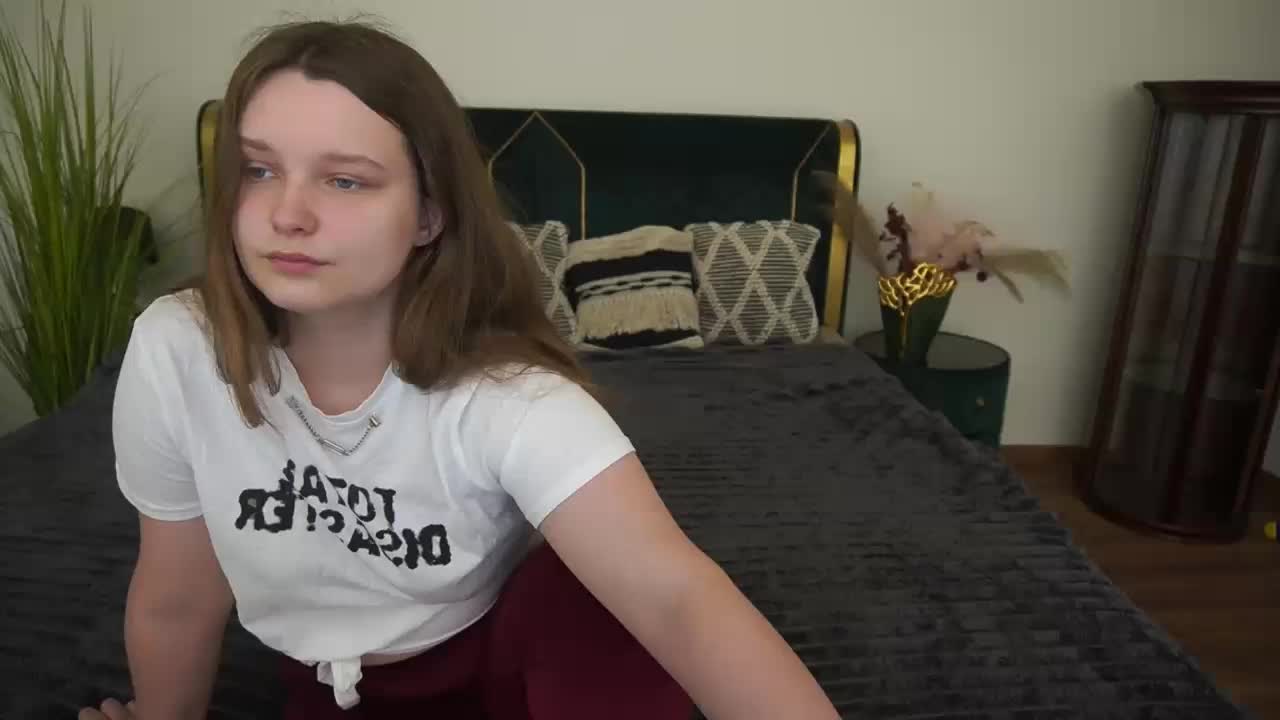 MagikPeachh Live Sex June 13, 2026