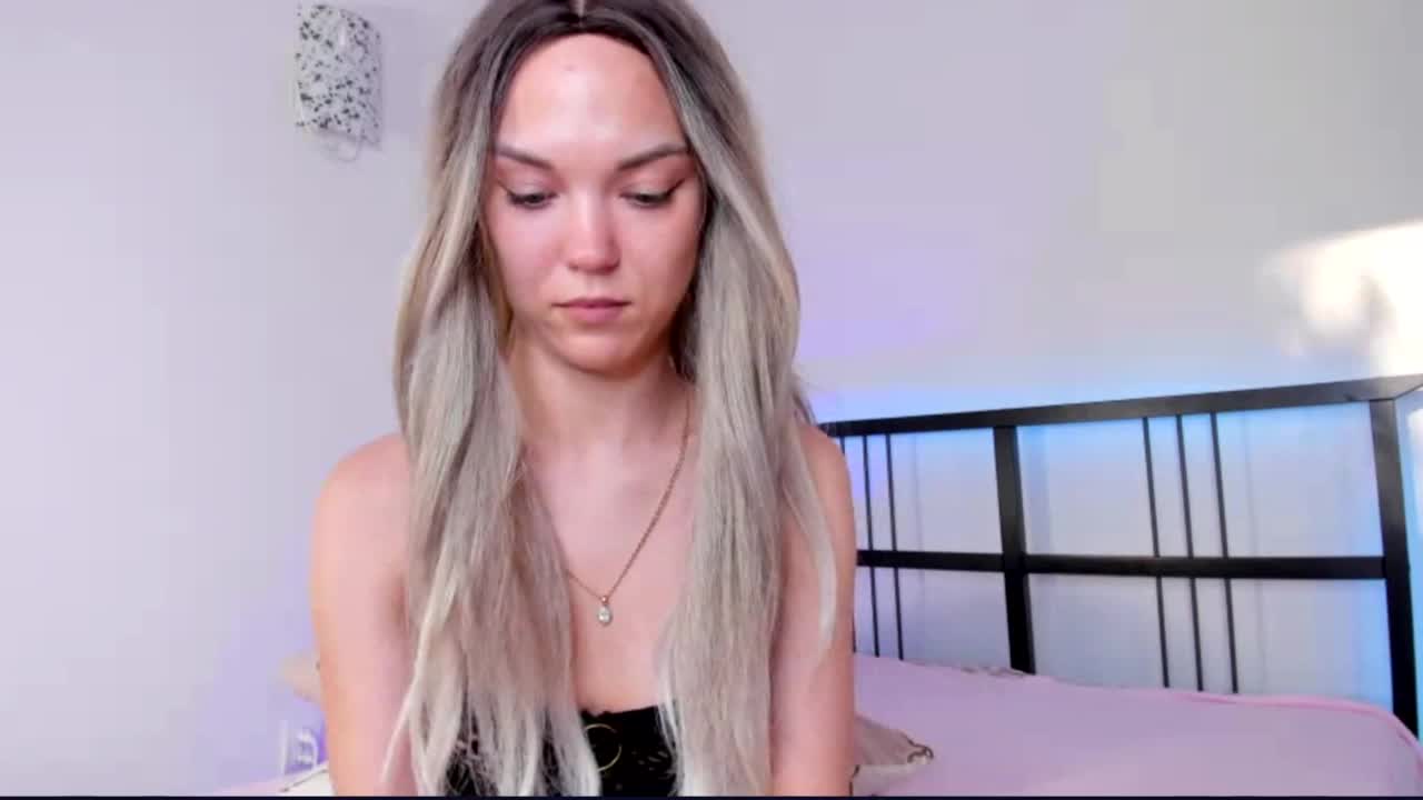 FloraAmbers Live Sex June 13, 2026