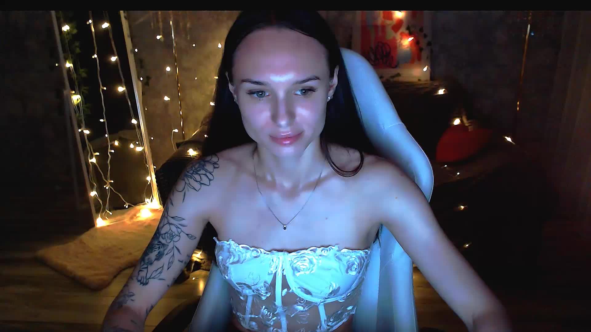 NicoleMerz Live Sex June 13, 2026