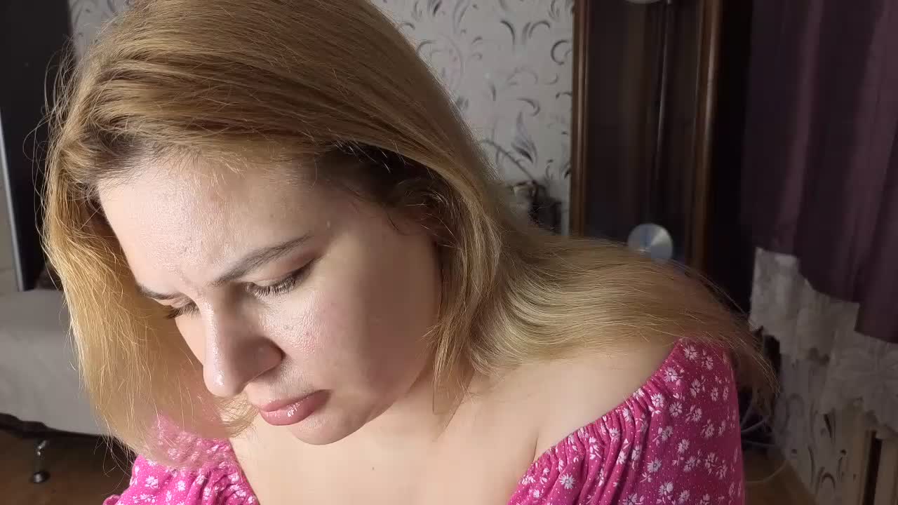 AvaQueen Live Sex June 13, 2026