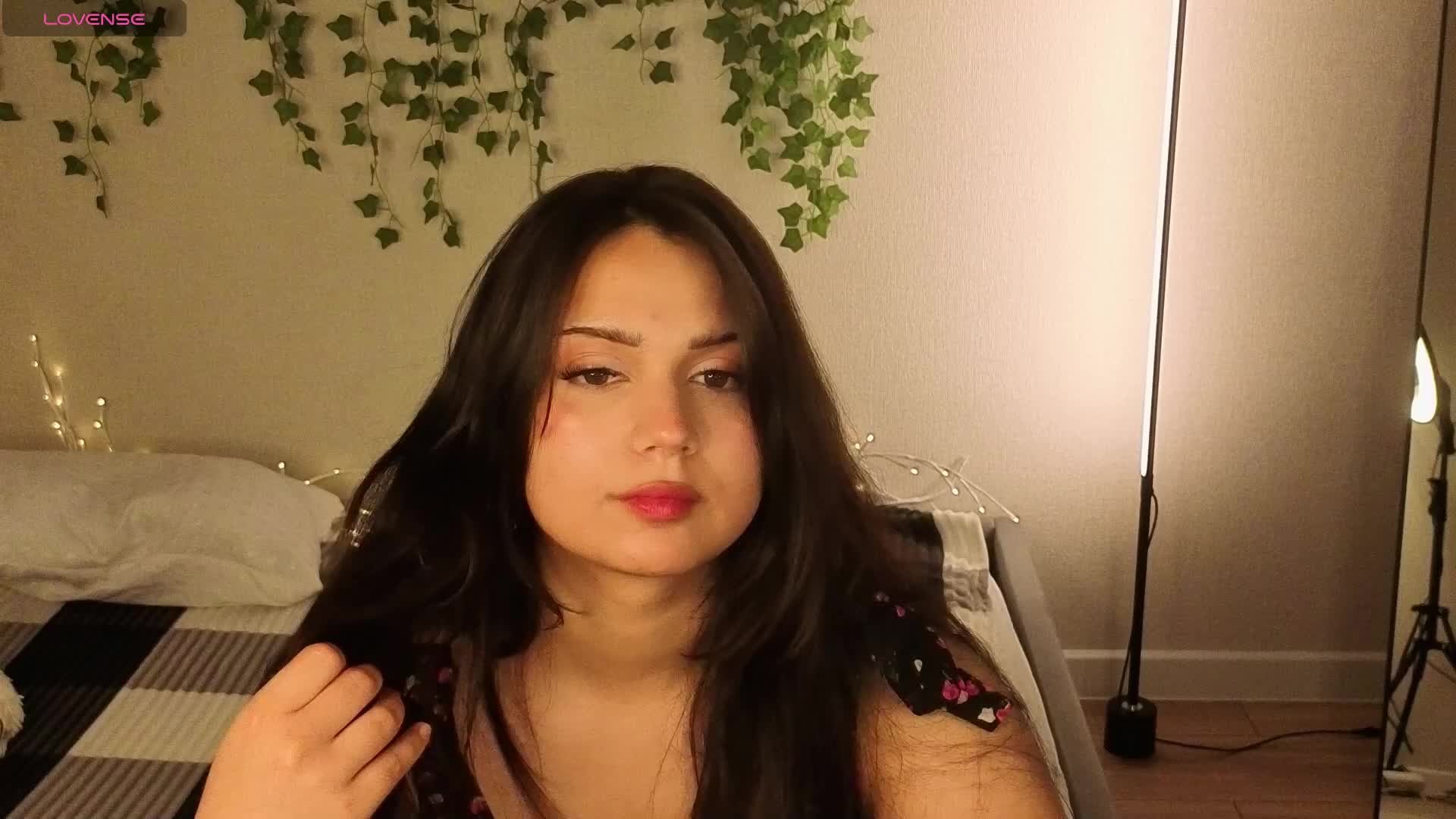 Vivien-Ross Live Sex June 13, 2026
