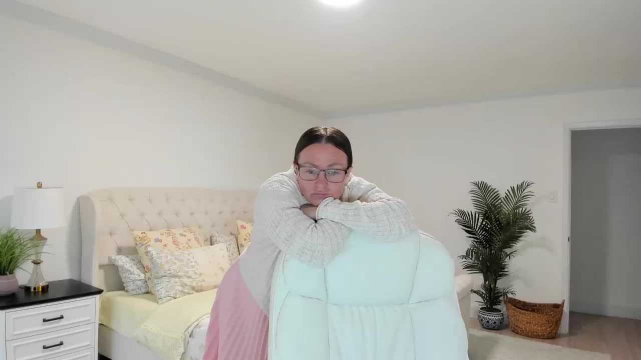 -Michelle- Live Sex June 14, 2026