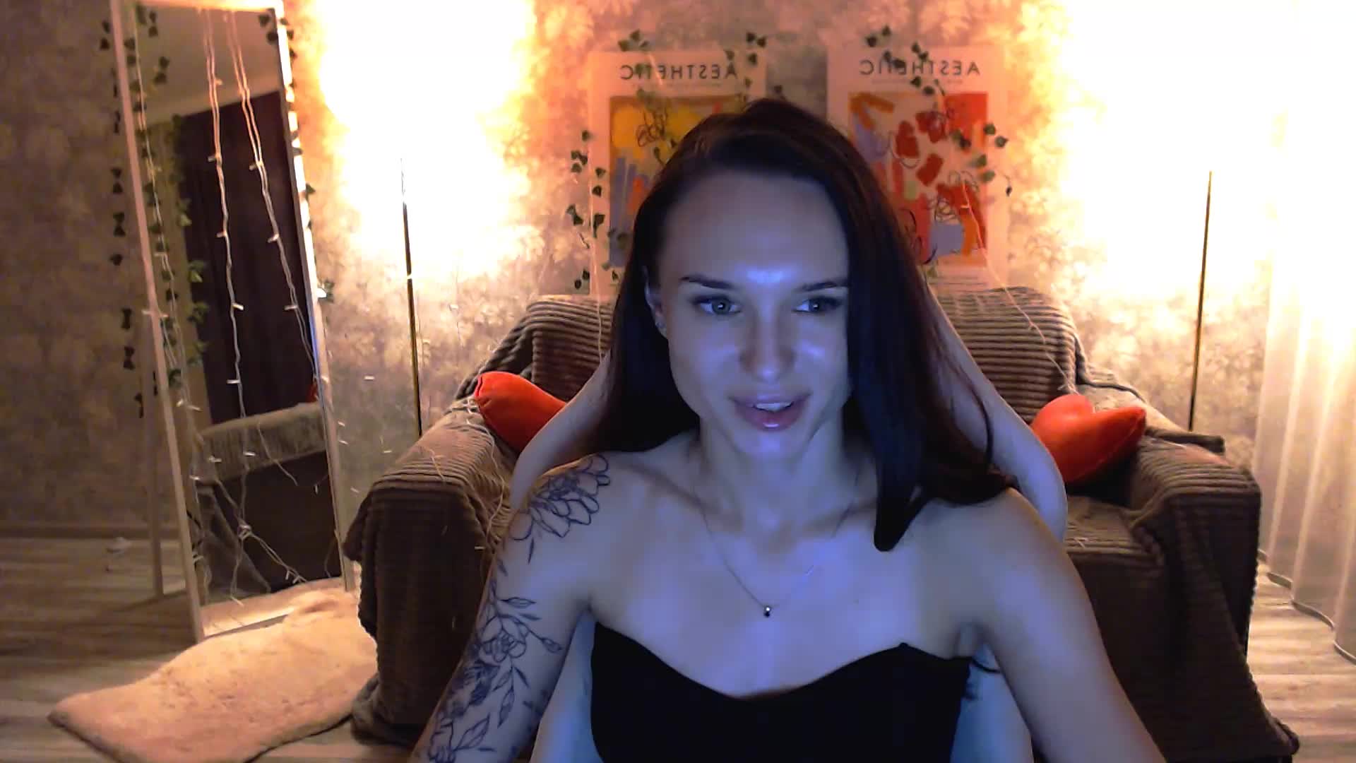 NicoleMerz Live Sex June 14, 2026