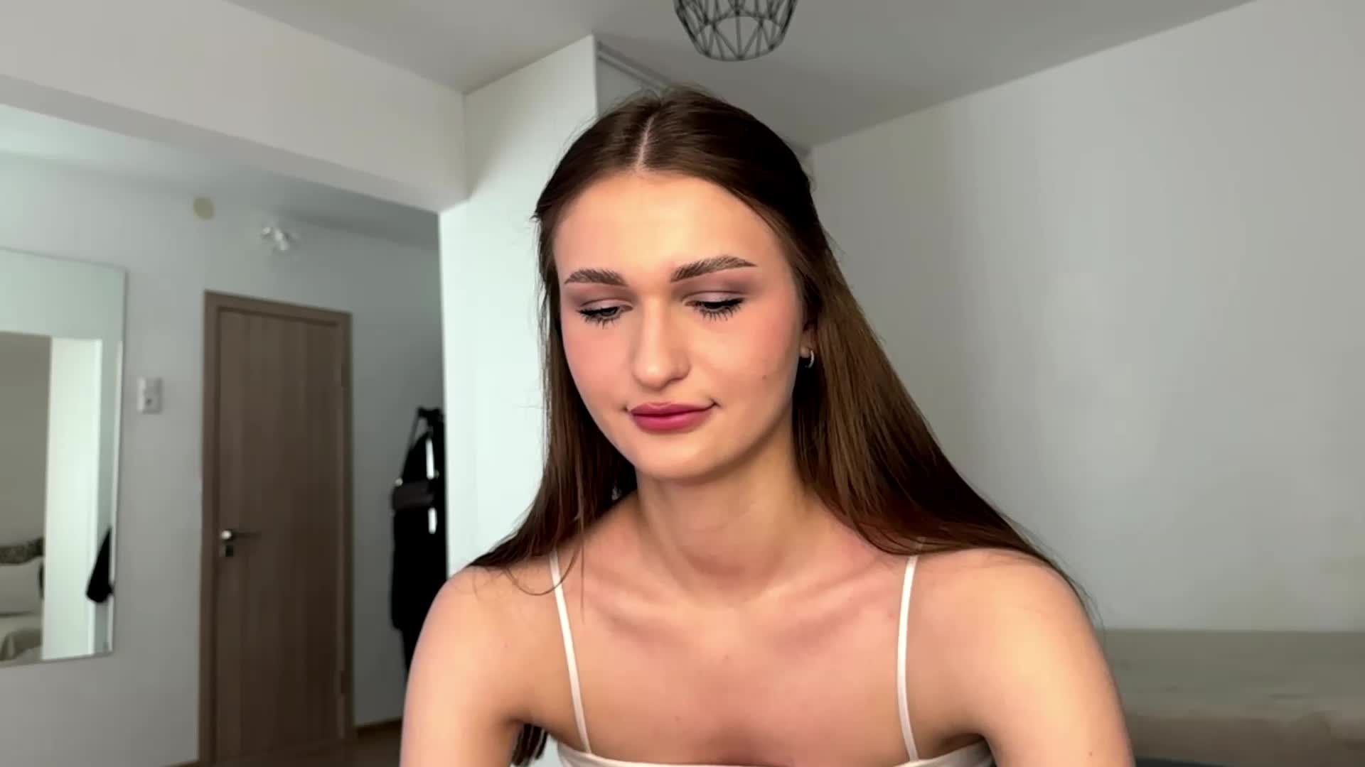 LauraMondella Live Sex June 14, 2026