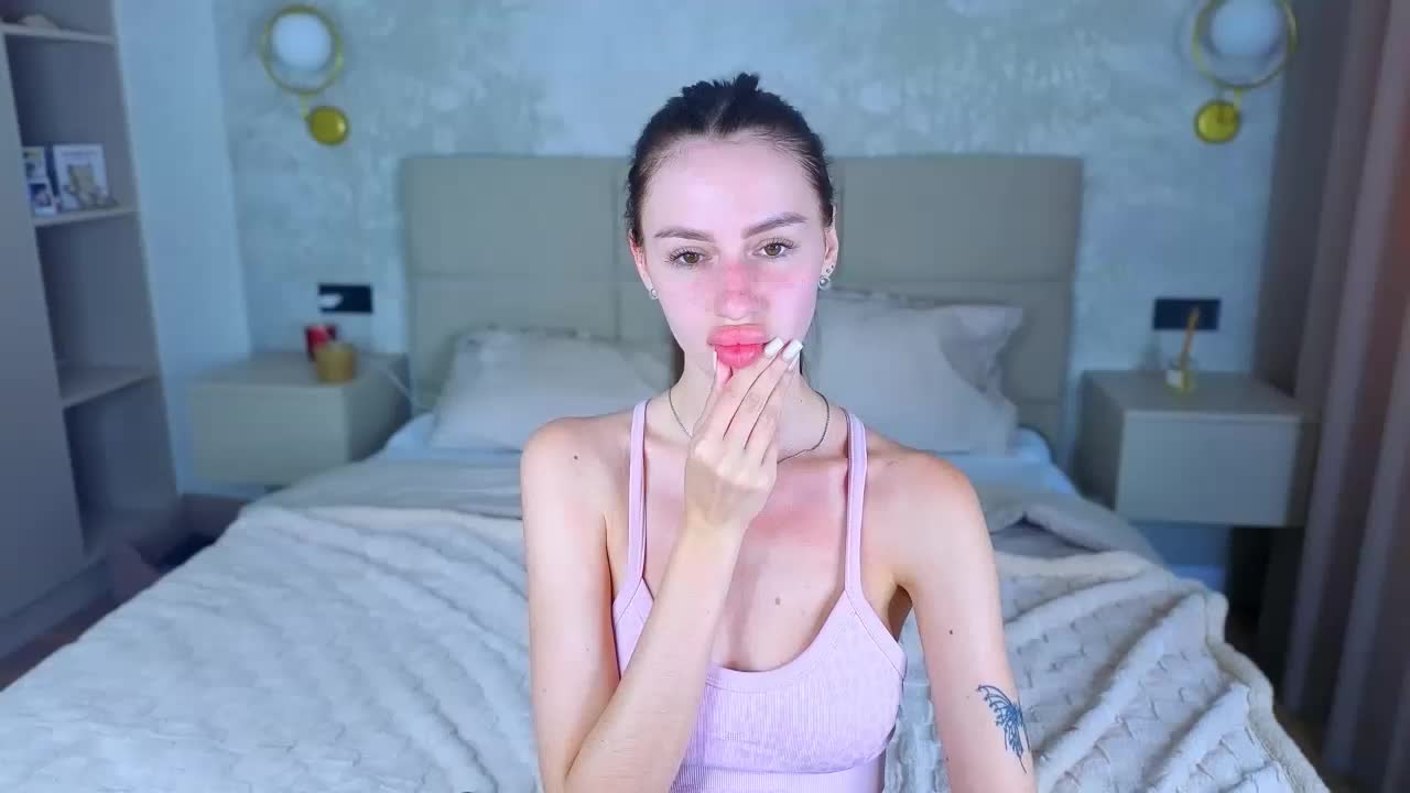 SnowWhiteee Live Sex June 14, 2026