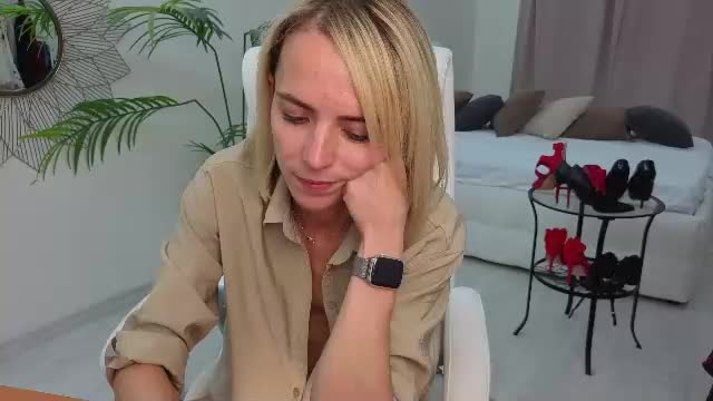 martha_mayer Live Sex June 15, 2026