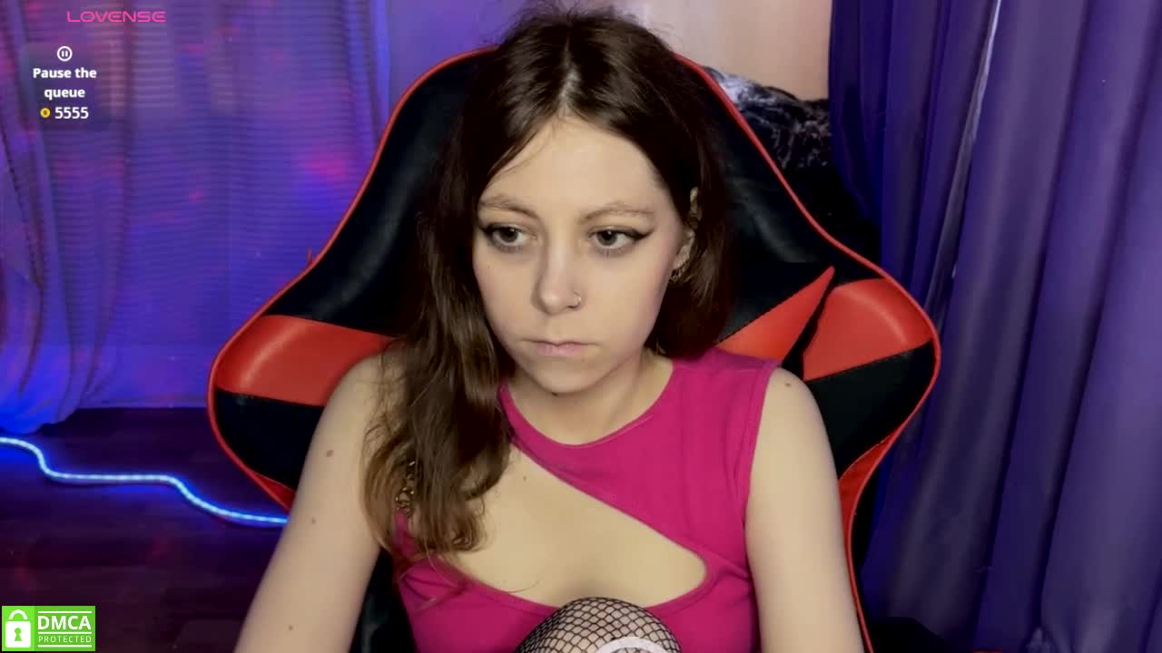 Natural-babe666 Live Sex June 15, 2026