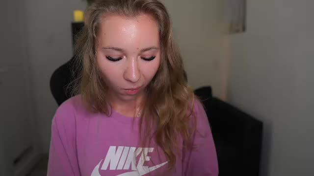 vivienvance18 Live Sex June 15, 2026