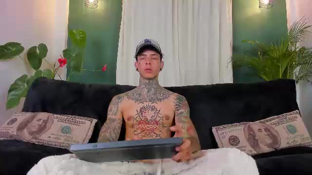 aron_ford Live Sex June 15, 2026
