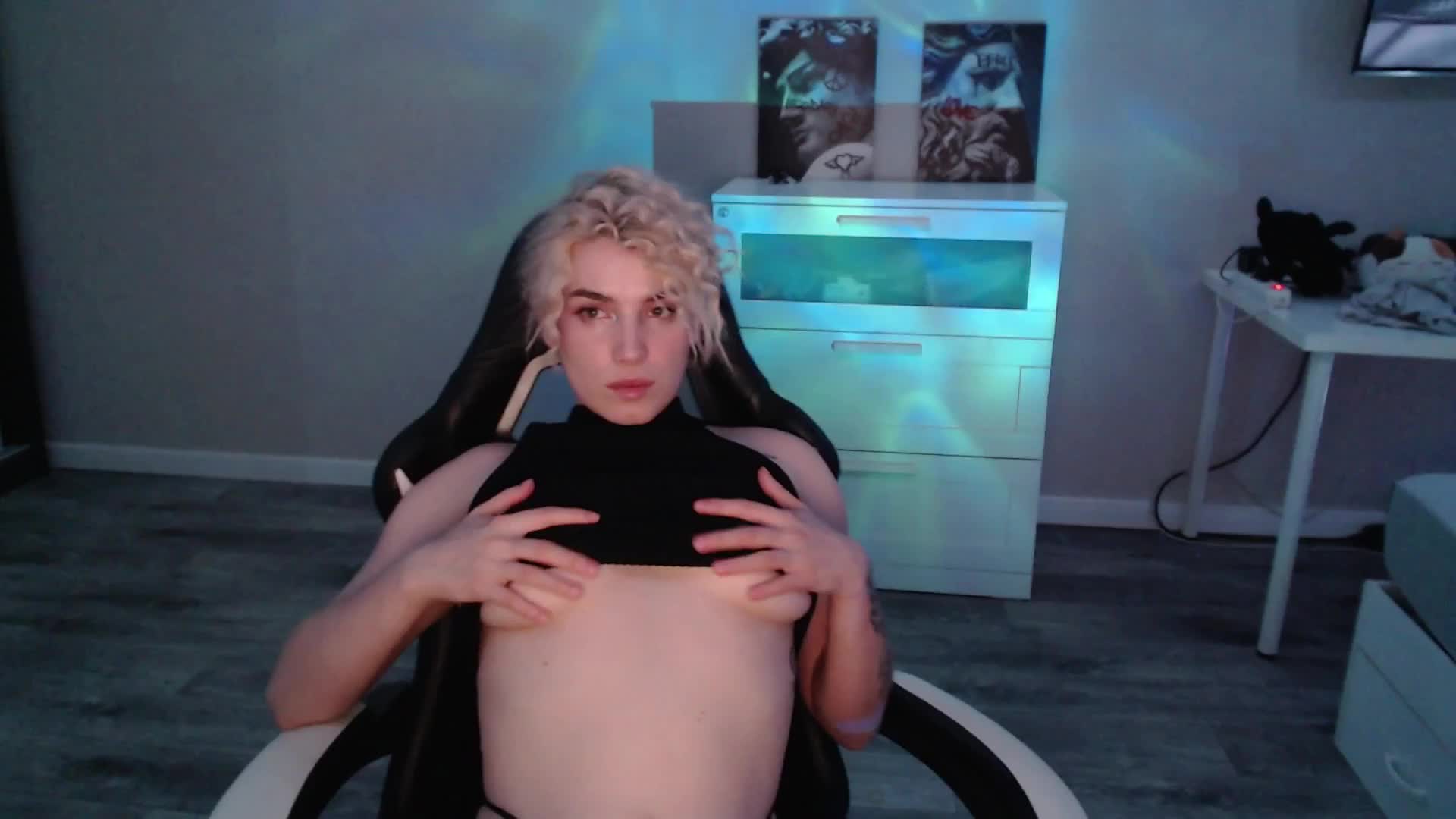 KissMeSlow- Live Sex June 15, 2026