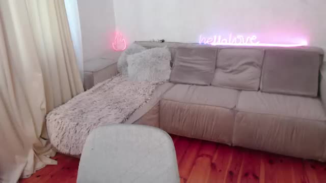 mrs_kitty69 Live Sex June 15, 2026
