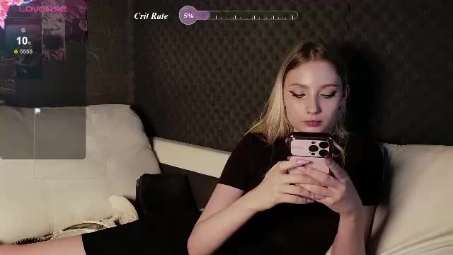 fluffy_cloude Live Sex June 15, 2026