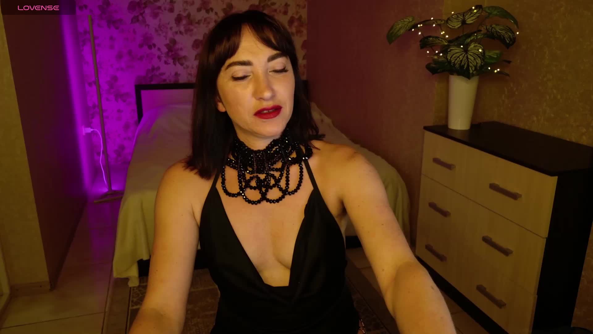 AnneKarma Live Sex June 16, 2026