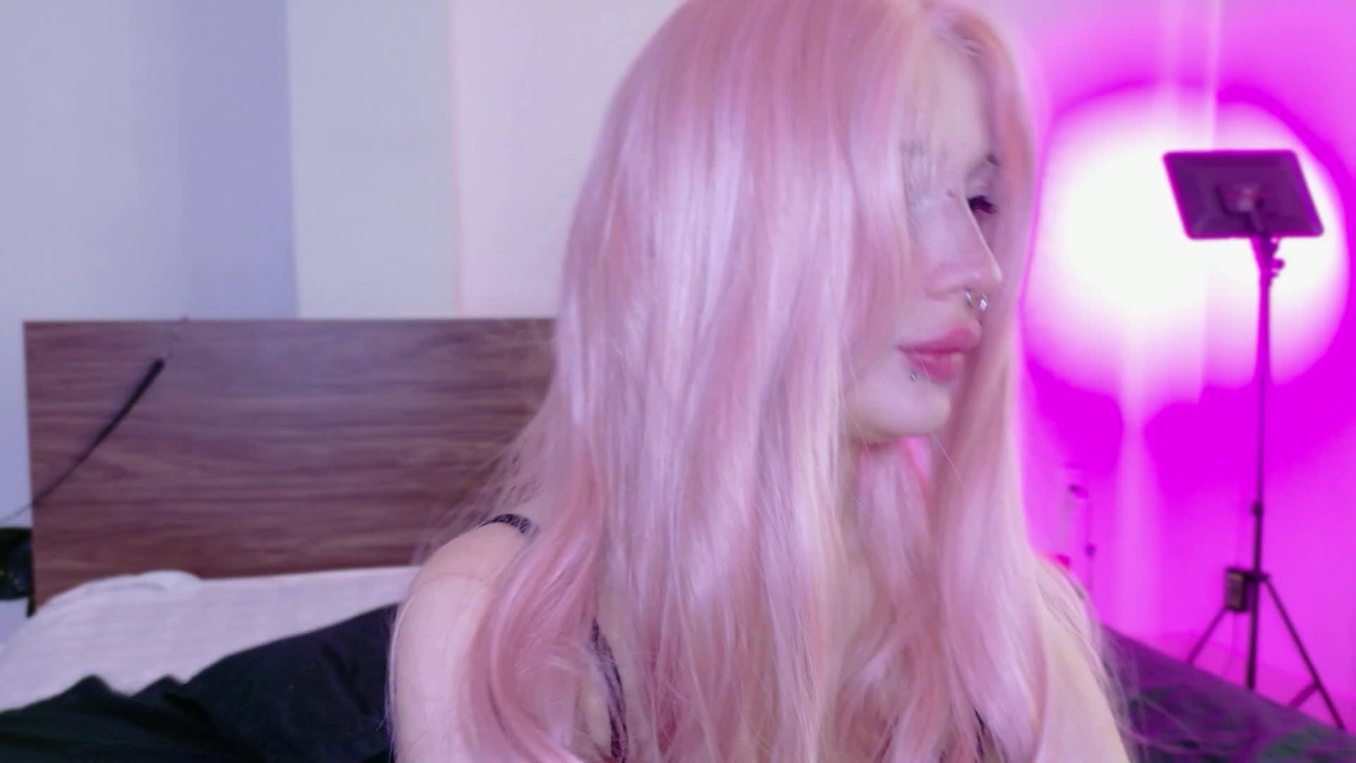 lolykari Live Sex June 16, 2026