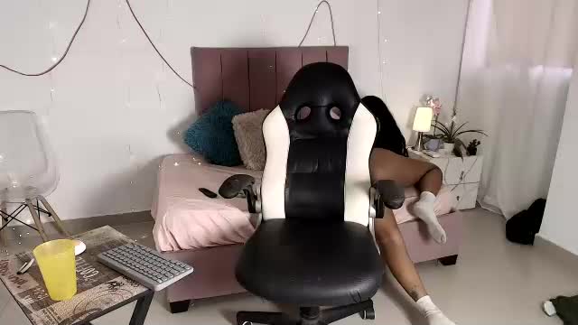 salome_horny3 Live Sex June 17, 2026