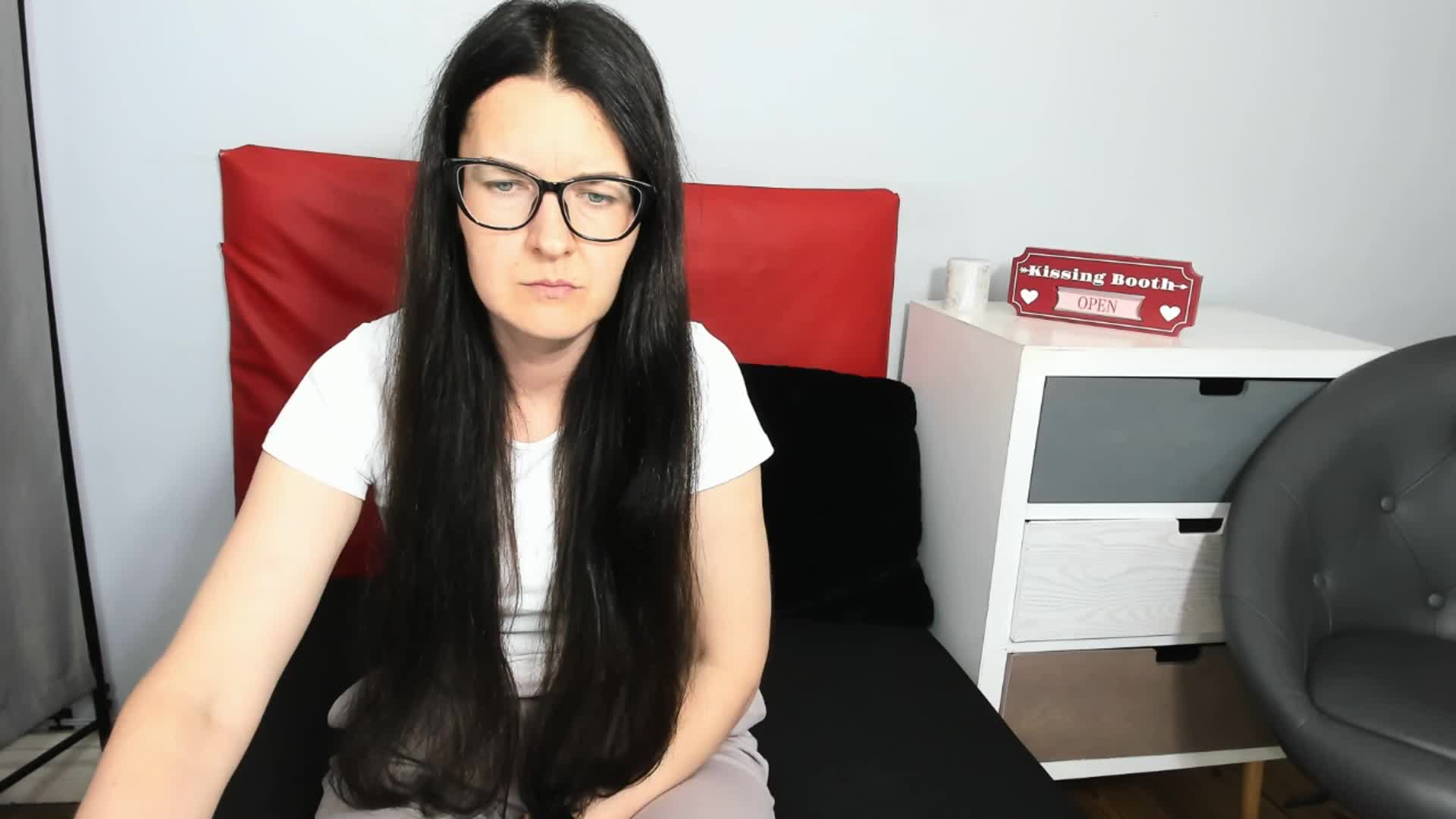 NadiaAmore Live Sex June 17, 2026
