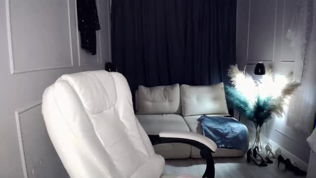 emmmam Live Sex June 17, 2026