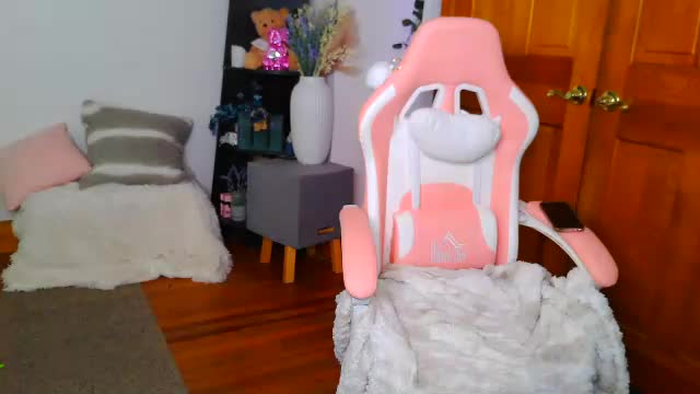 jessabelle_diamond Live Sex June 17, 2026