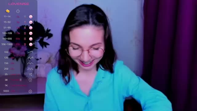 kindhazelhere_ Live Sex June 17, 2026