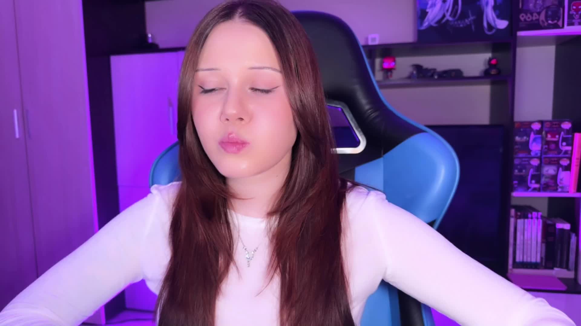 jasminevine Live Sex June 17, 2026