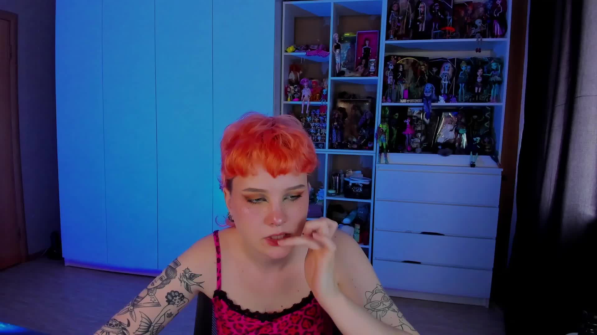 Cool-Love Live Sex June 17, 2026