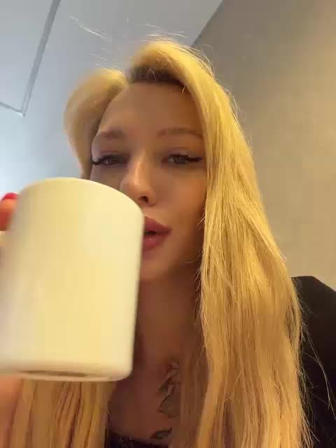 Cristi-Candy Live Sex June 17, 2026