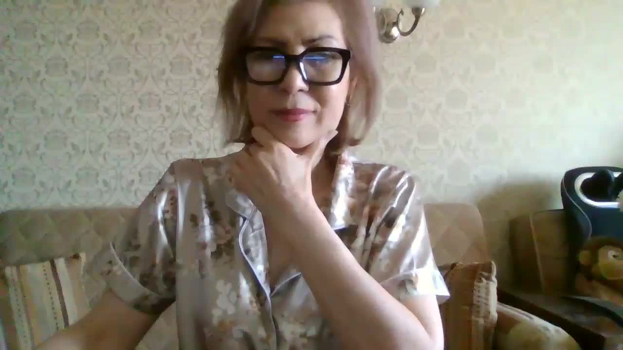 ElegantLady00 Live Sex June 18, 2026