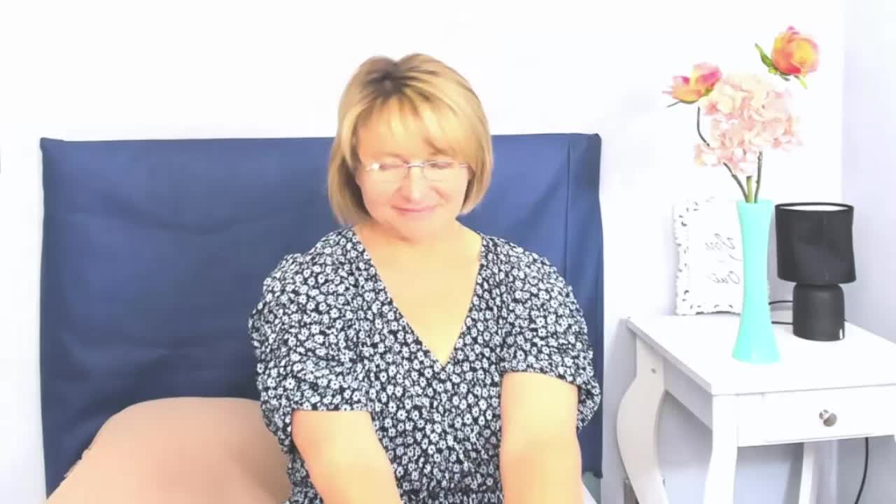MarieneMature Live Sex June 18, 2026