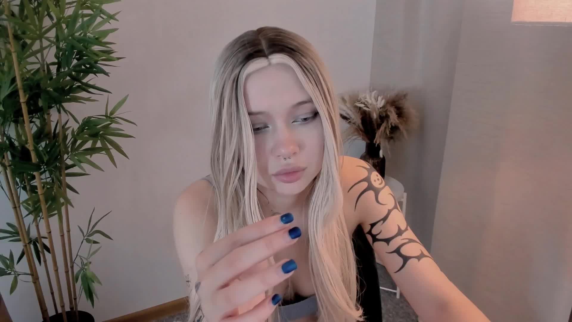 DragonFlya Live Sex June 19, 2026