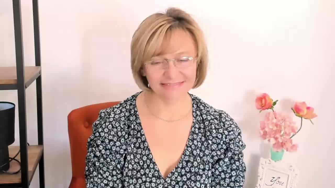 MarieneMature Live Sex June 19, 2026
