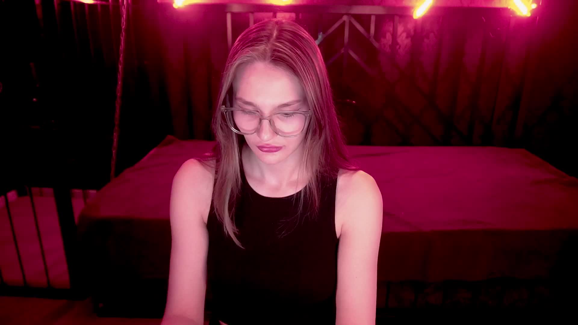 DiamondGoldie Live Sex June 19, 2026
