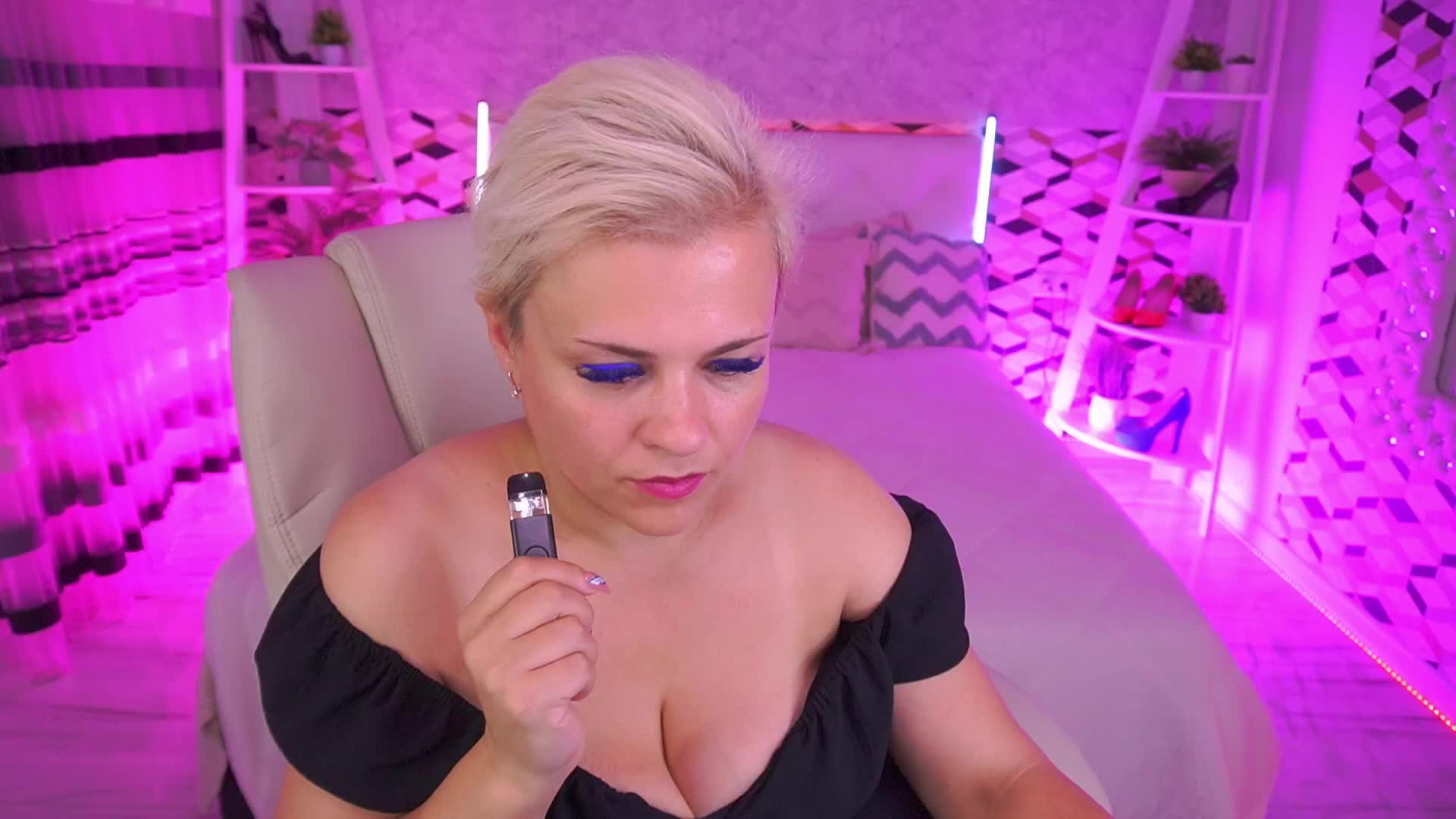 CrystalVibe Live Sex June 19, 2026
