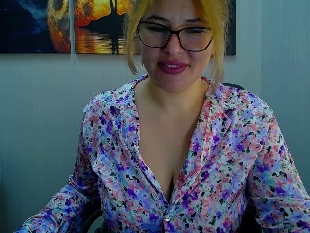 AvaQueen Live Sex June 19, 2026