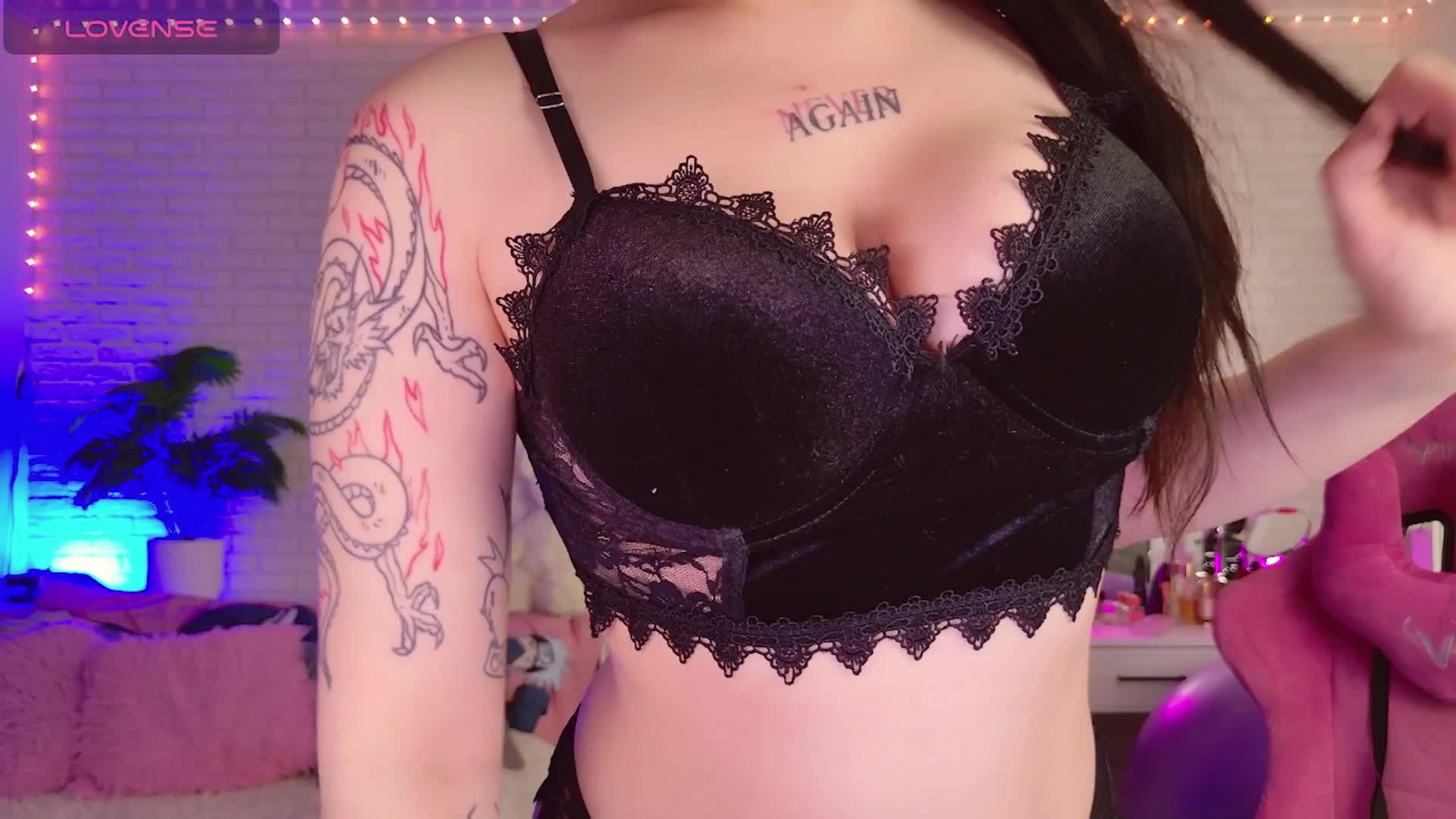 Darineko Live Sex June 19, 2026