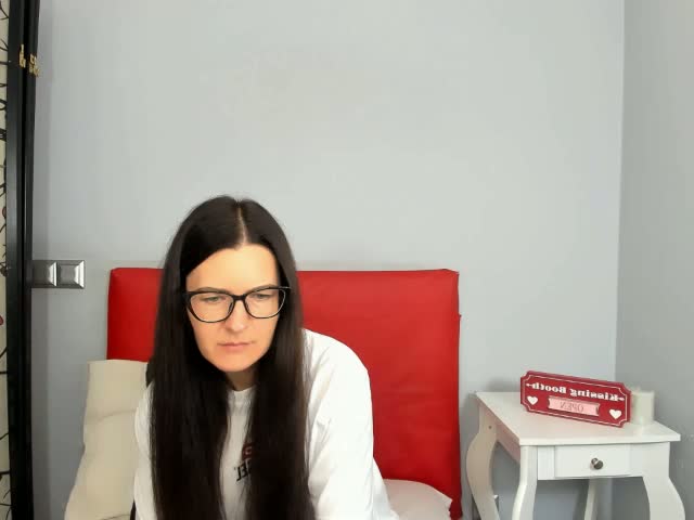 NadiaAmore Live Sex June 20, 2026