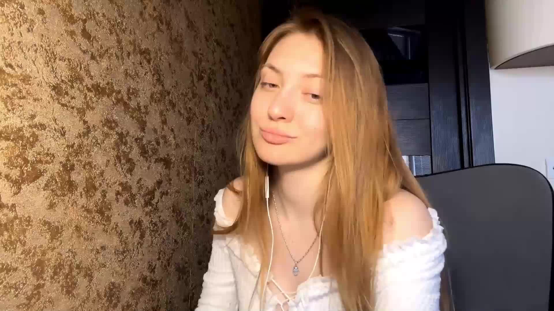MyrticeDollen Live Sex June 20, 2026