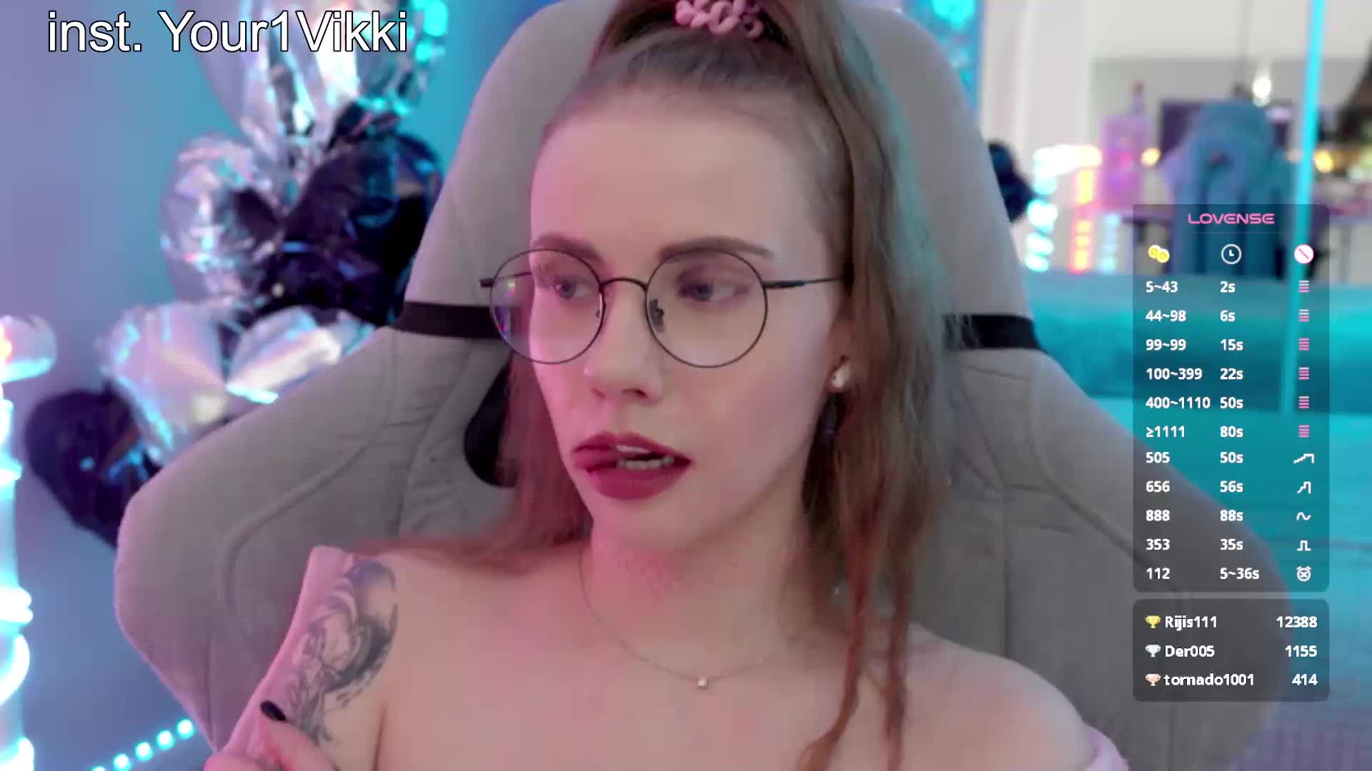 VikkiExtraCheese Live Sex June 20, 2026