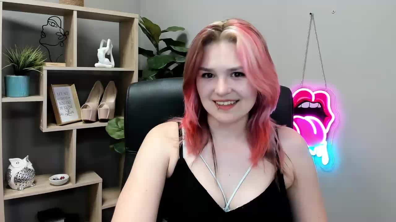 SweetLilyxo Live Sex June 21, 2026