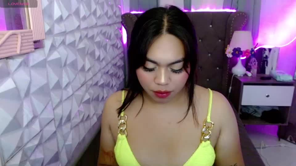 nathalie_lore Live Sex June 24, 2026