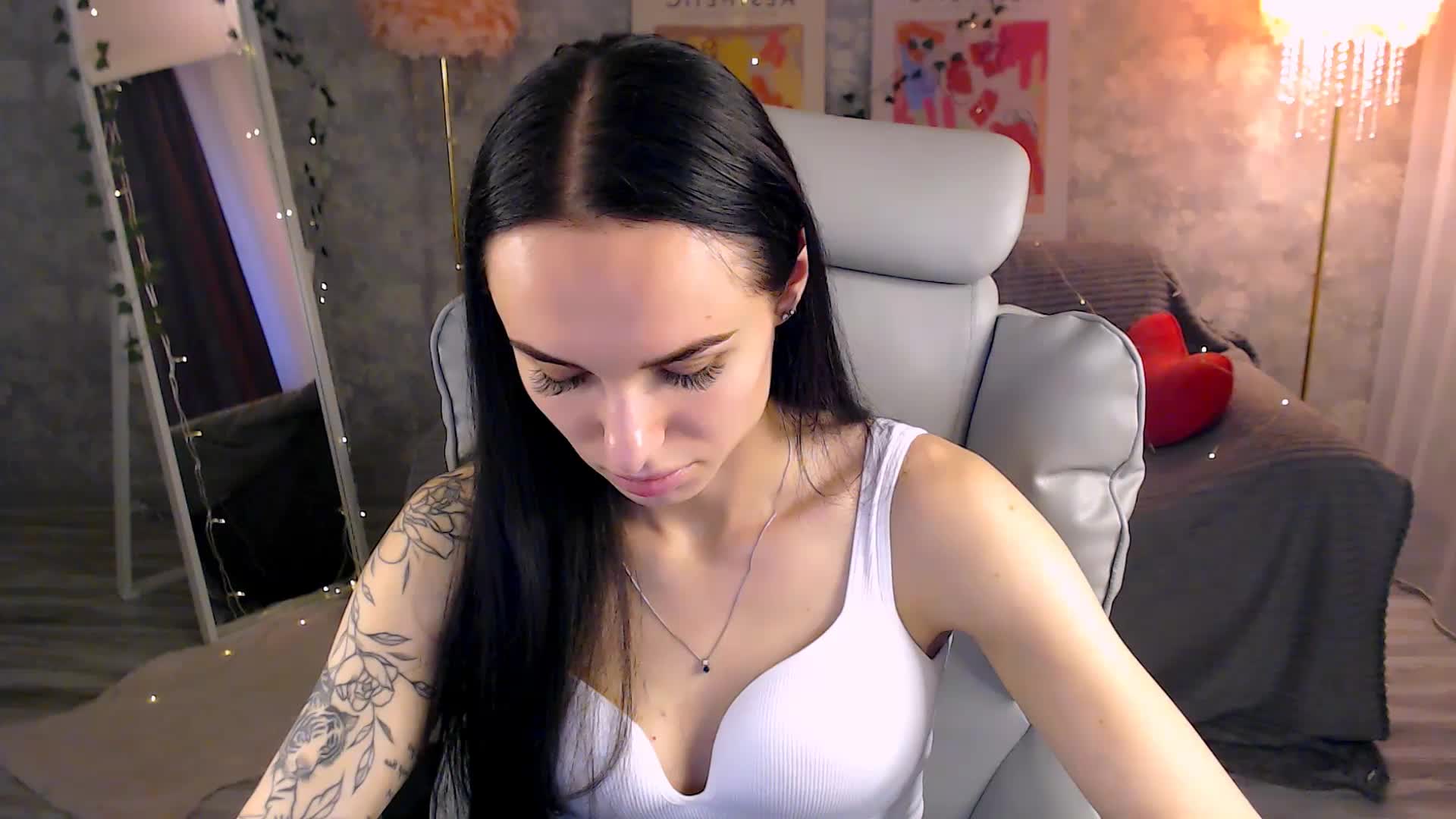 NicoleMerz Live Sex June 24, 2026
