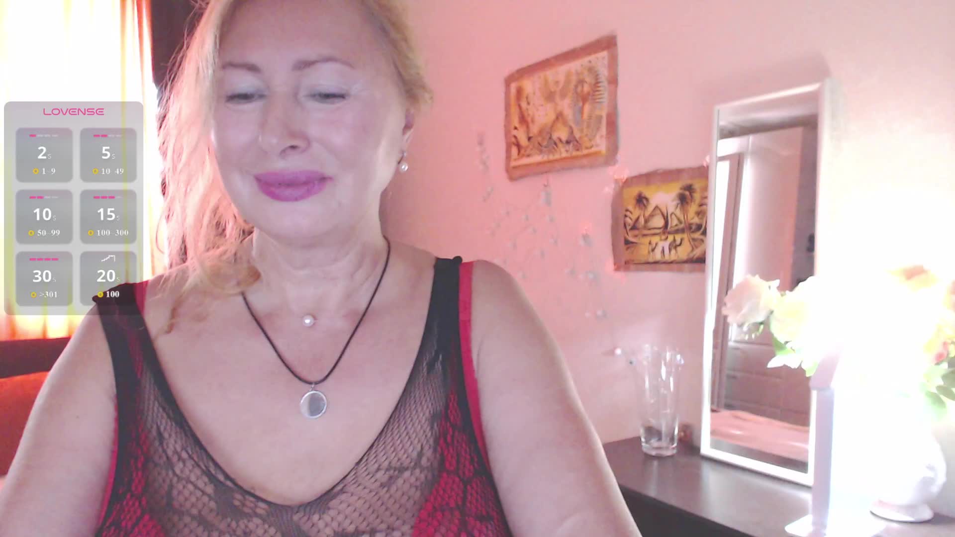 HelenLoyd Live Sex June 25, 2026