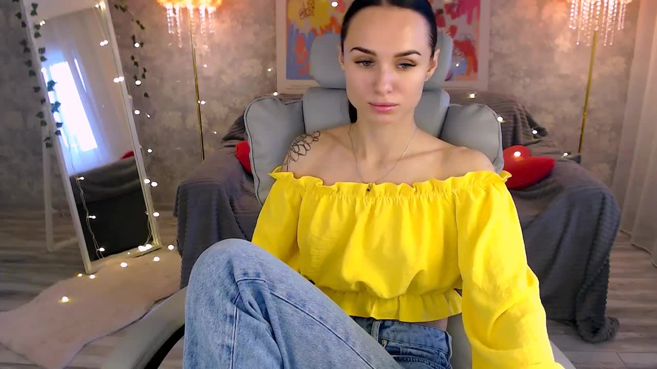 NicoleMerz Live Sex June 25, 2026