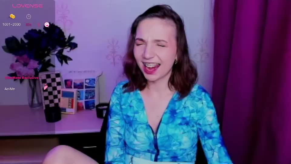 kindhazelhere_ Live Sex June 25, 2026