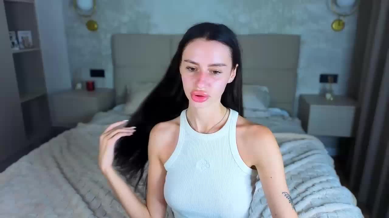 SnowWhiteee Live Sex June 25, 2026
