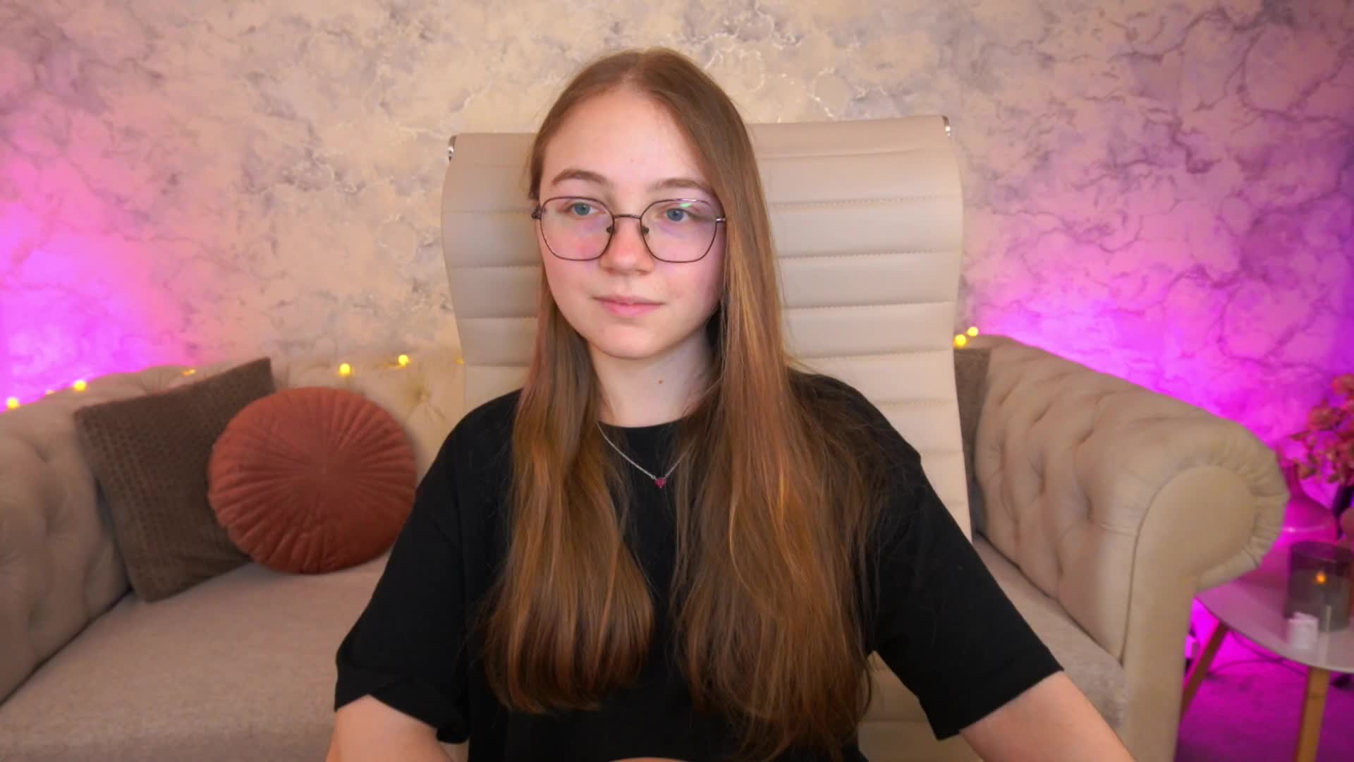 ArrinaWairr Live Sex June 26, 2026